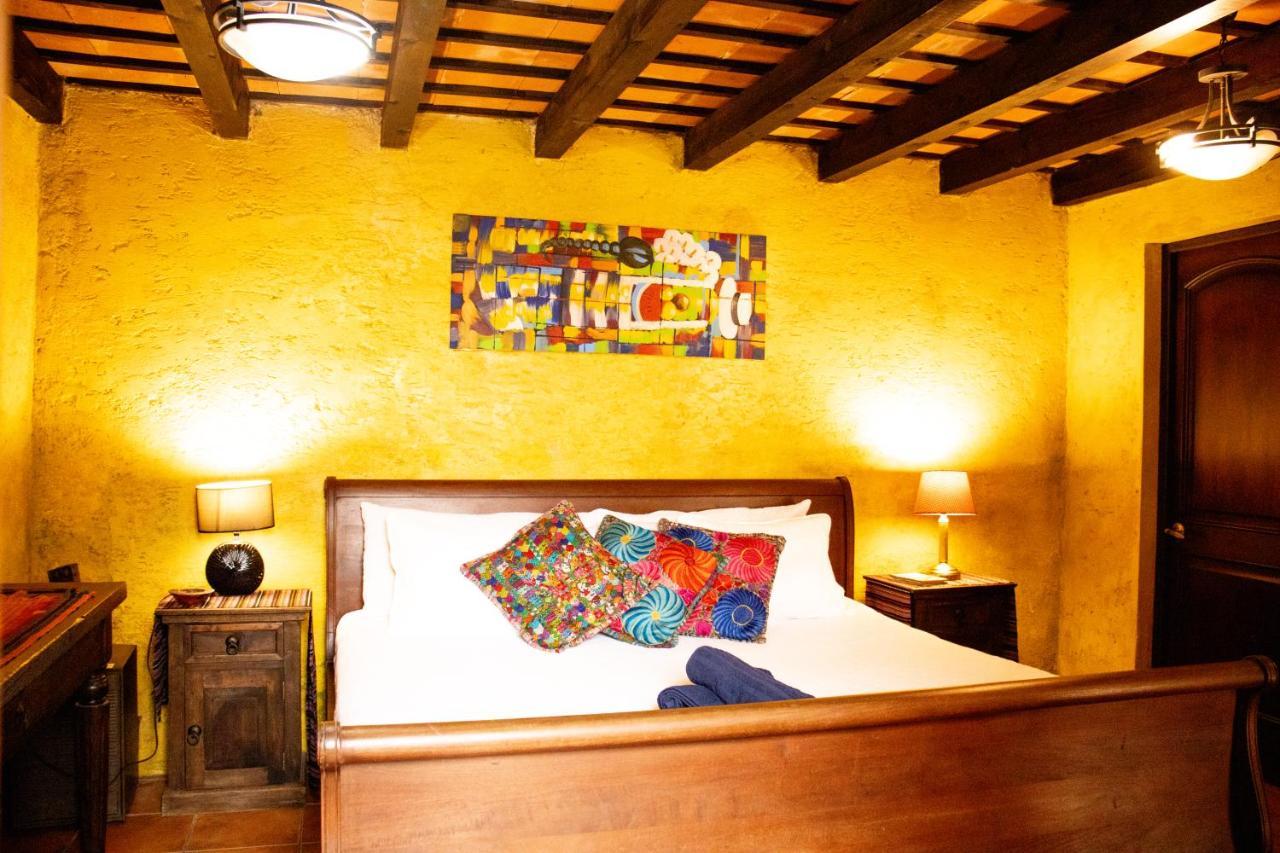 Casa Quetzalli Centro Histórico Antigua Esterno foto